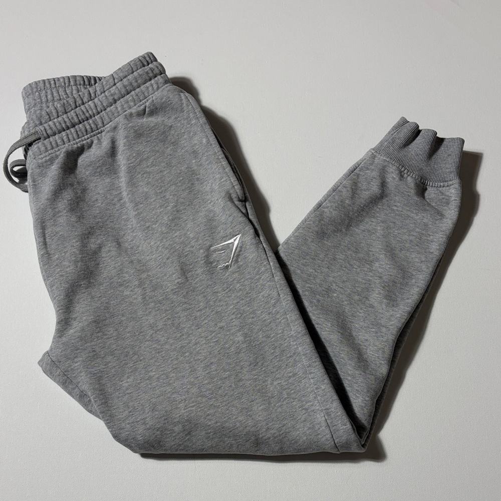 Gymshark Gray Joggers Sweatpants Fleece Lined Tapered Size M